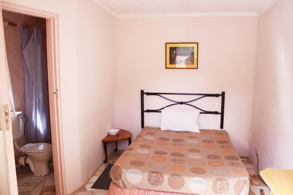 Entabeni Lodge Bulawayo Exteriör bild
